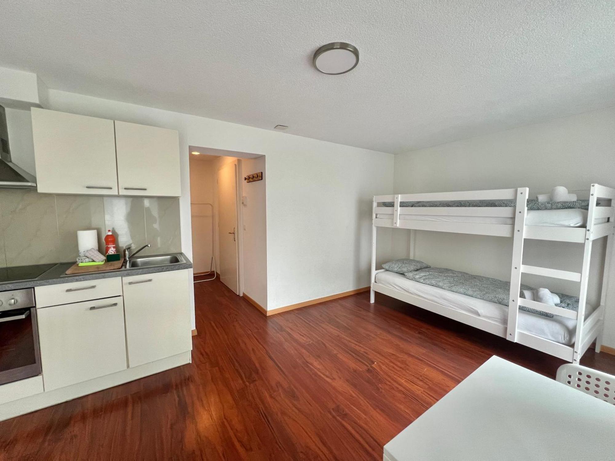 Nimbuzzz Apartments Unterseen Szoba fotó